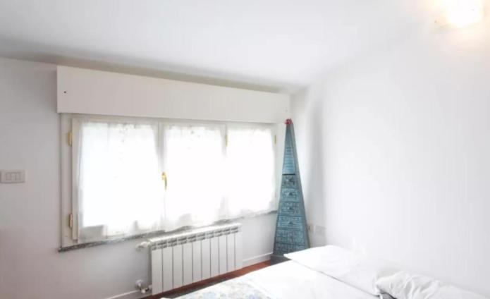 Vintage Apartment In Corvetto Area Mailand Exterior foto